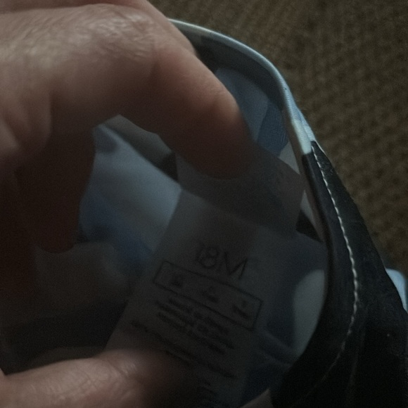 18montgs everything- TOMMY HILFIGER/ Nike matching not included 2t/24 months - Picture 7 of 13